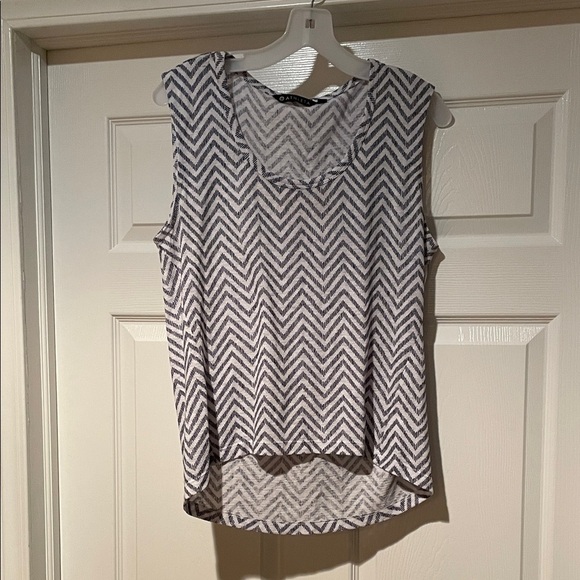 Athleta white and blue stripe hi to low tank - Picture 1 of 3